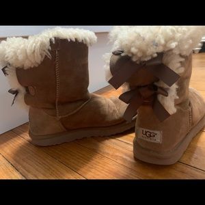 UGG Australia Chestnut Bailey Bow II Boot Size 9